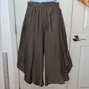 MAHINA FLOWY WIDE LEG PANTS